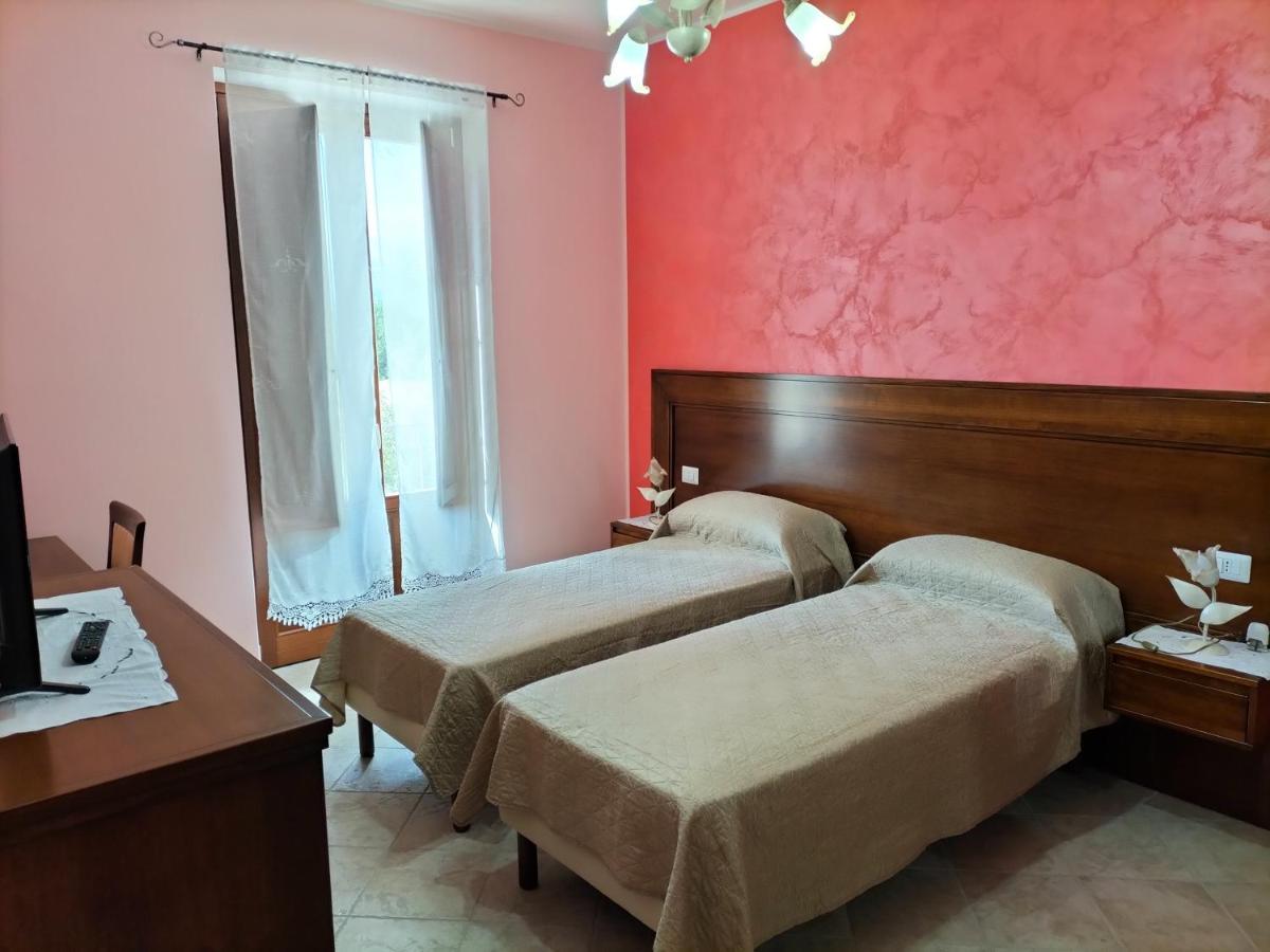 Agriturismo Dipinto Dal Sole パドゥーラ エクステリア 写真